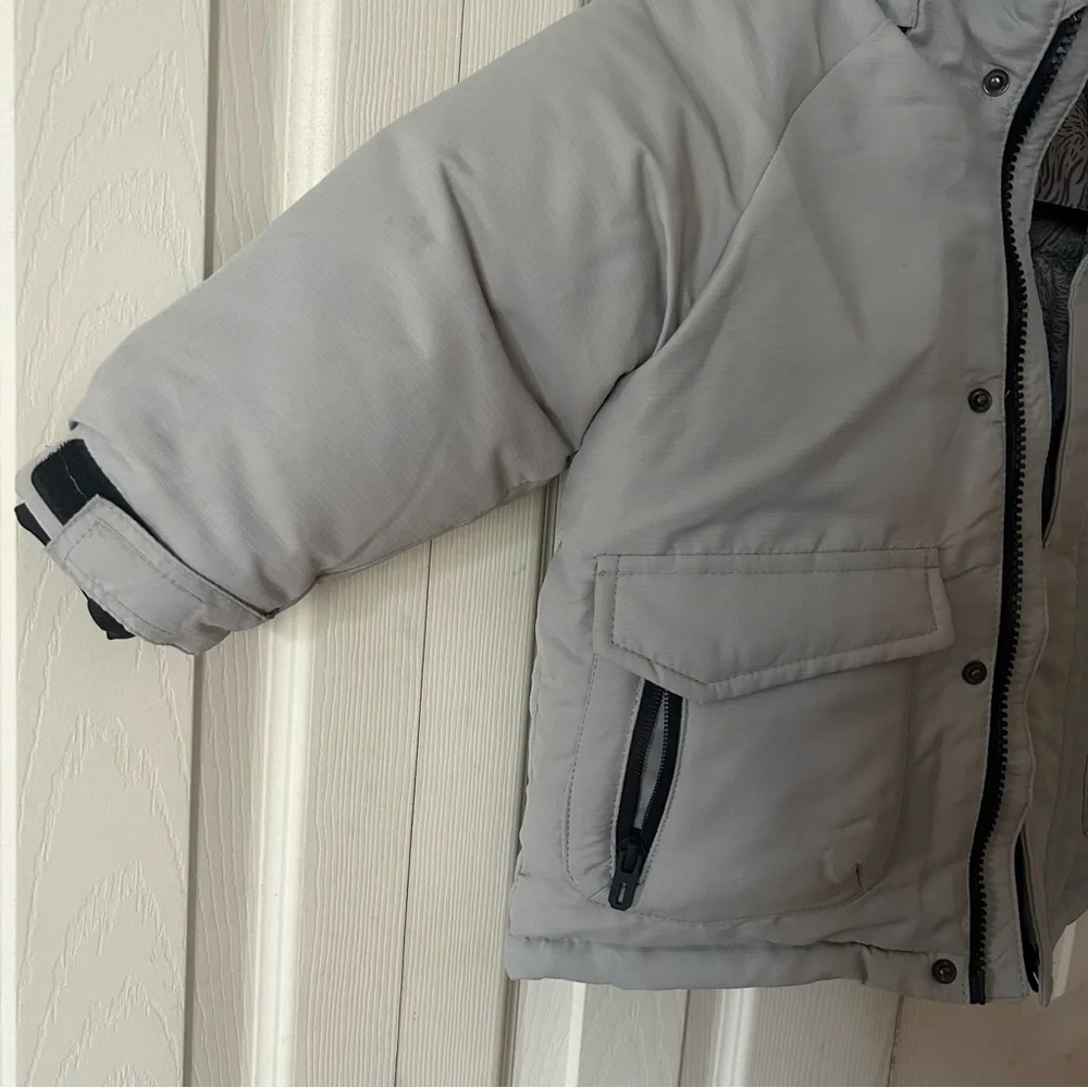 Zara Kids Puffer Jacket in Light Gray - Picture 2 of 12